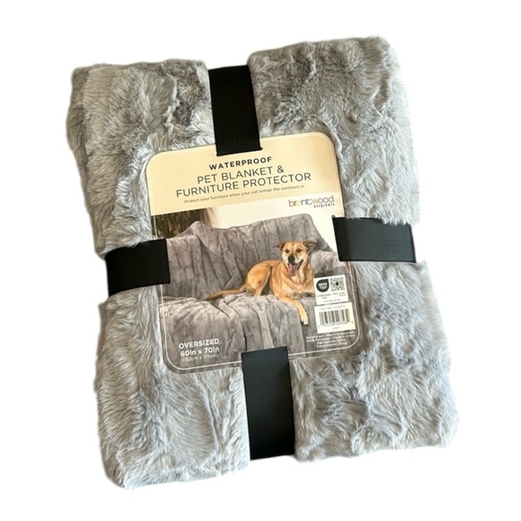 Brentwood Other - Brentwood Oversized Waterproof Furniture Protector 60”x70”